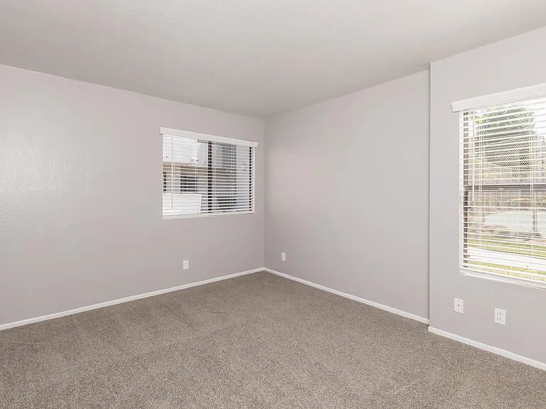 Palm Court Apartment Homes — Photo 38