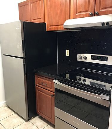 3rd image of 1500 N Congress Ave APT B5