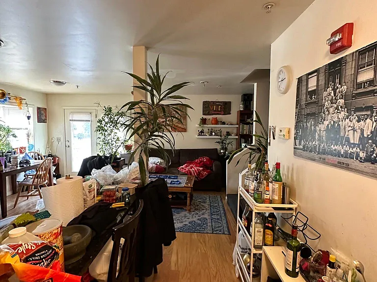 34 Raymond St — Photo 4