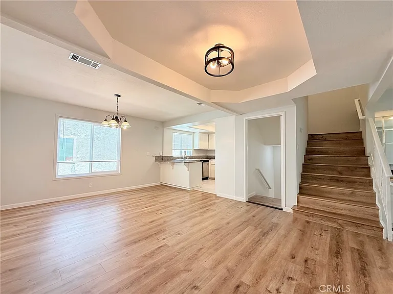 309 California St — Photo 11