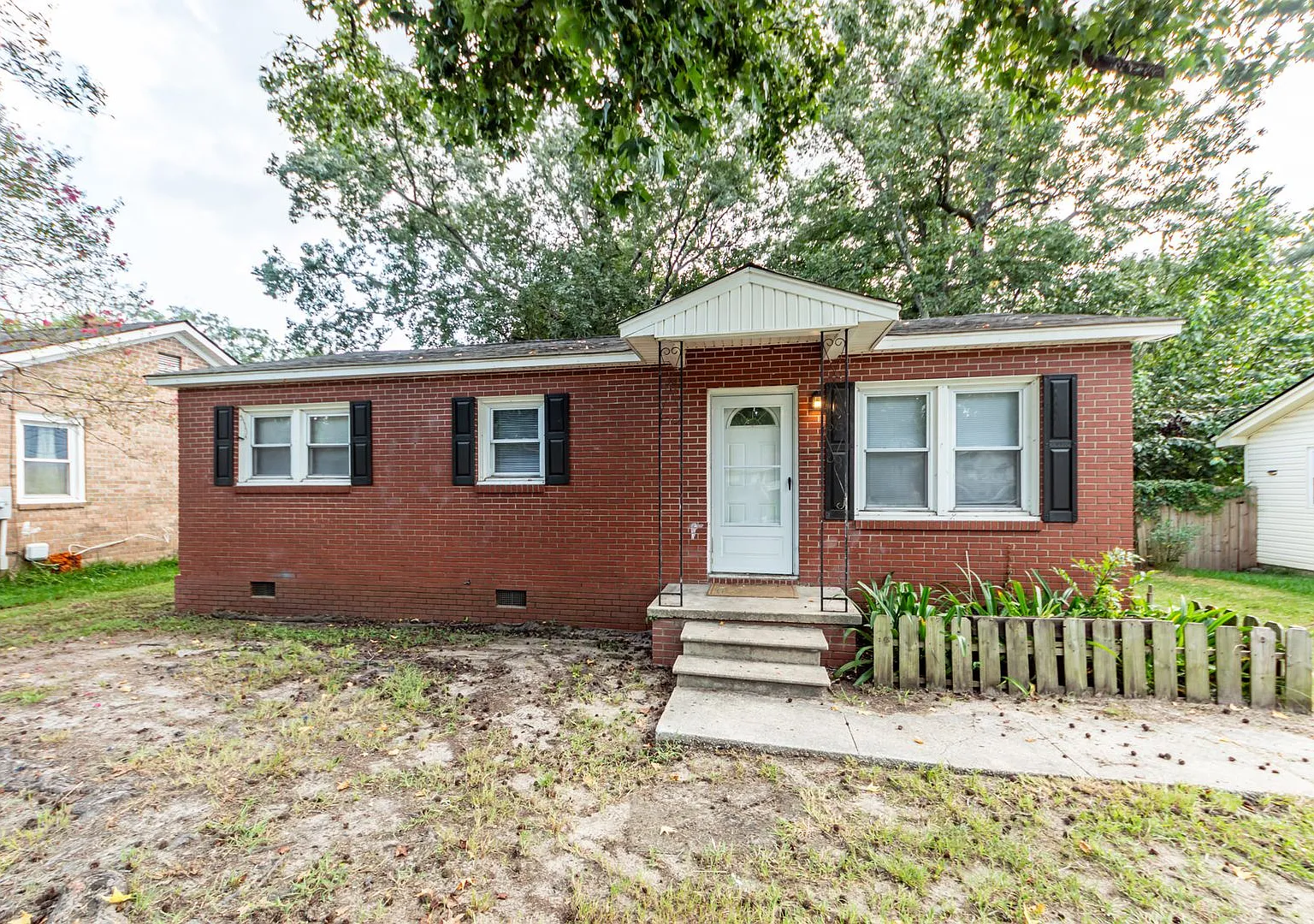 3 Bedroom, 1 Bathroom Home in Charleston Farms - North Charleston — Photo 1