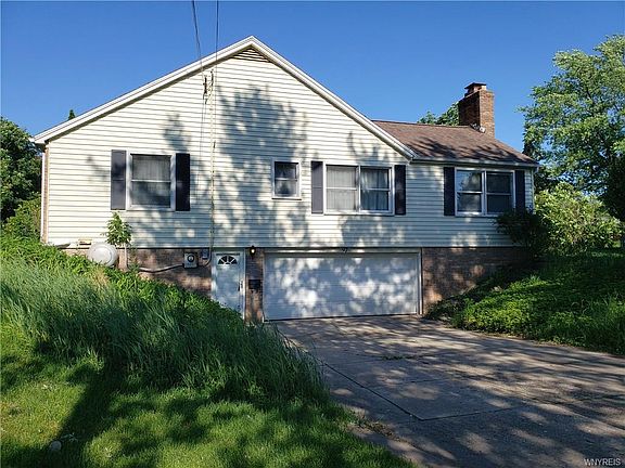 3rd image of 97 Marlin Dr