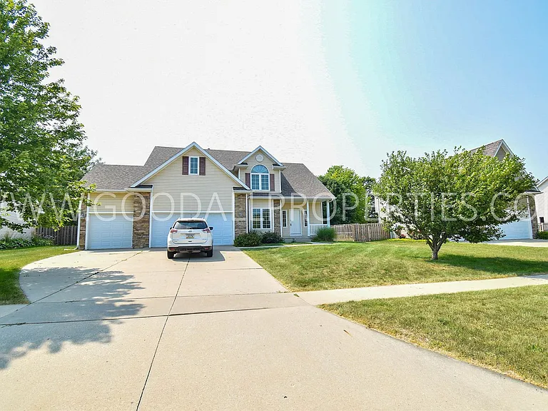 6304 NW 94th St — Photo 34