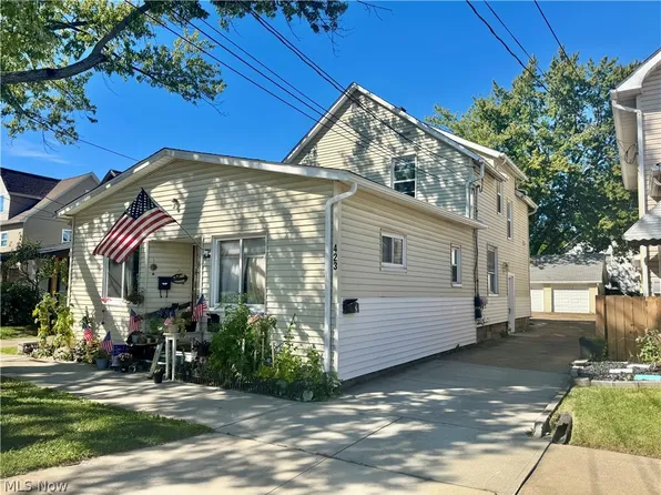 423 7th St, Fairport Harbor, OH 44077