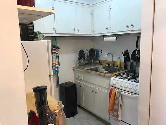 Rented by Eric Goodman Realty Corp | media 9