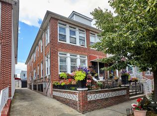 206 E 53rd St, Brooklyn, NY 11203