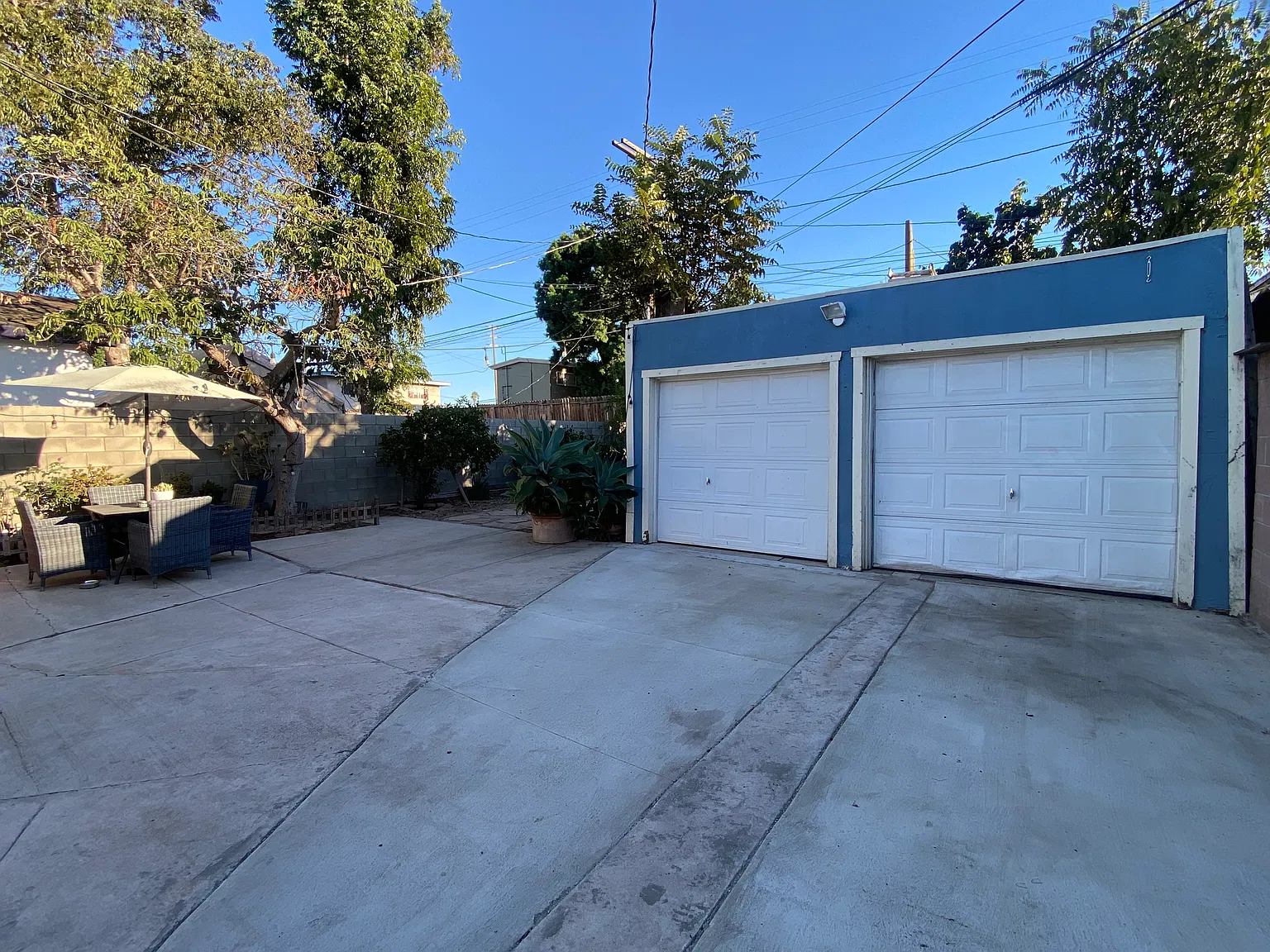 2 bed, 800 sqft, $2,500 — Photo 2