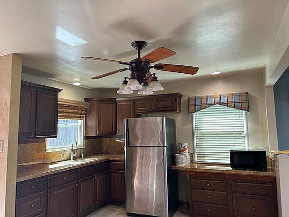 SOUTH SIDE OF KITCHEN