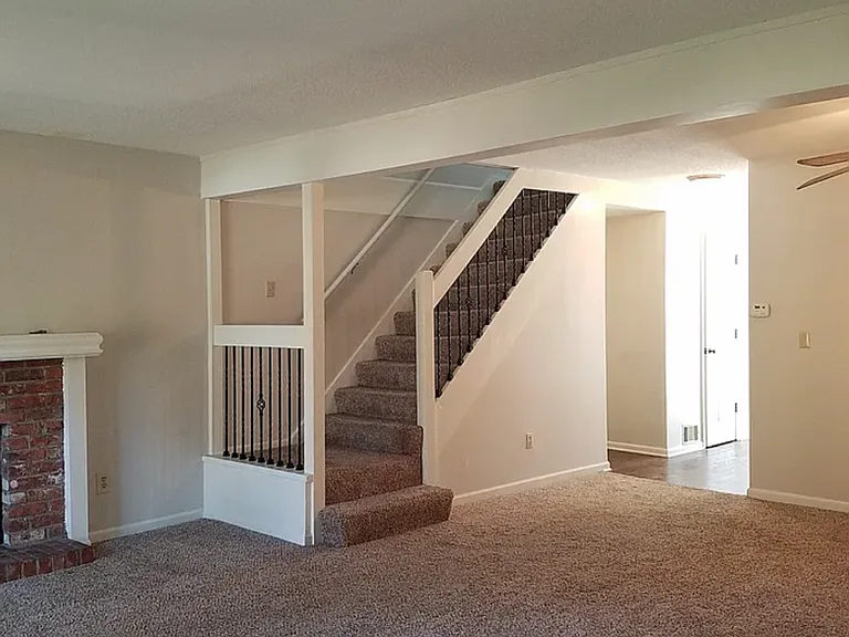 7110 Bond St — Photo 3