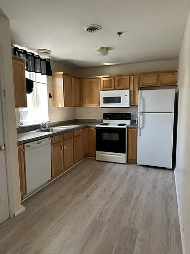 934 Rose St #204 Photo 1