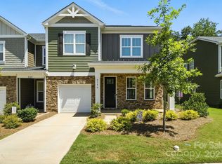 8156 Merryvale Ln, Charlotte, NC 28214