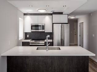 17 Prince St #503, Halifax, NS B2Y4W2