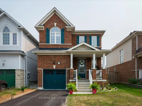 27 Blanchard Cres, Essa, ON L3W 0N1