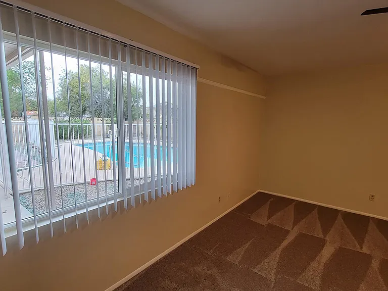 1328 E Hermosa Dr — Photo 10