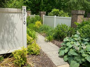 5710 Mayfair Manor Dr, Rockville, MD 20852