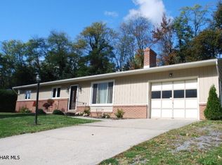708 Ruskin Dr, Altoona, PA 16602