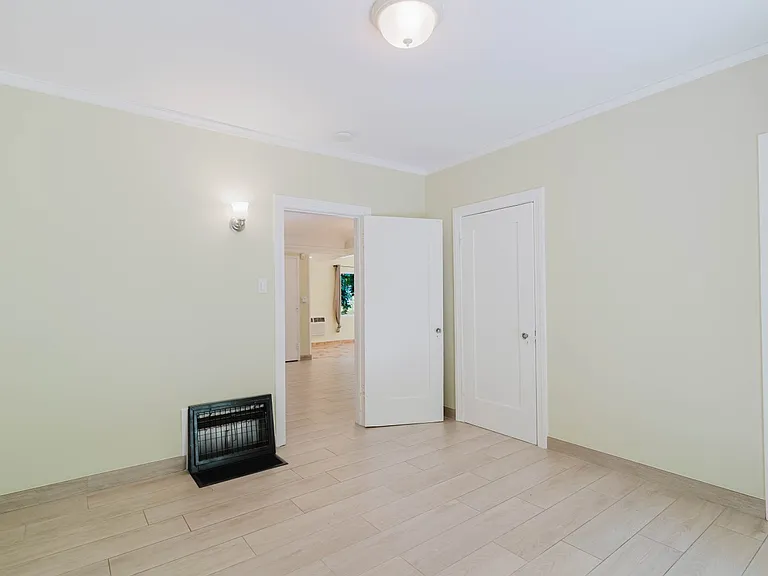 11036 Fruitland Dr — Photo 18