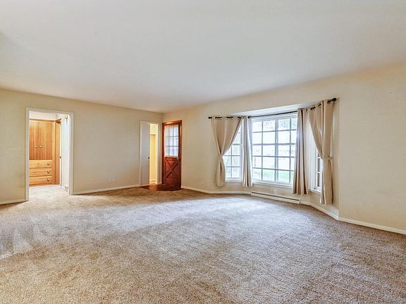 4th image of 1136 Bobetta Ct