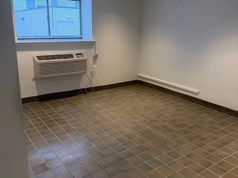 Park Place Apartments — Photo 21