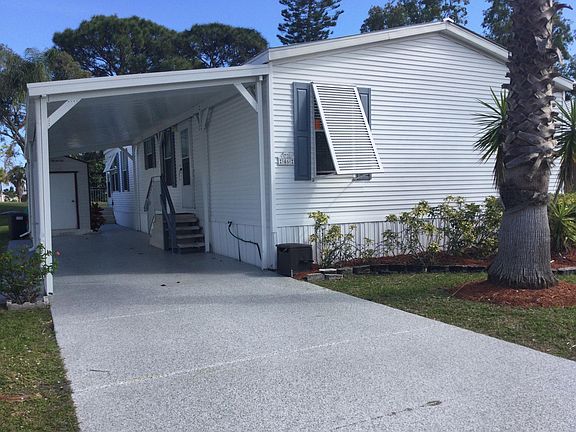 3rd image of 46 Golf Dr