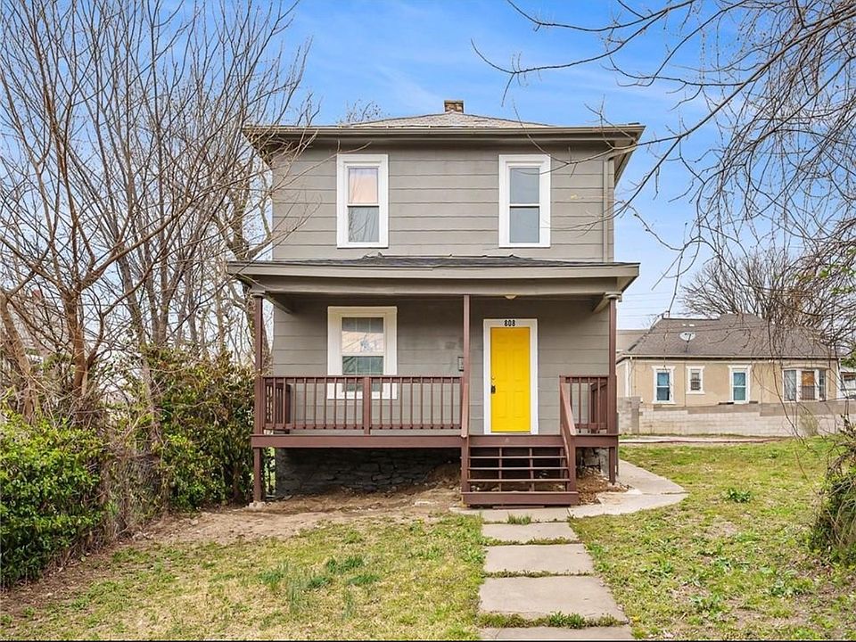 1st image of 808 Quindaro Blvd