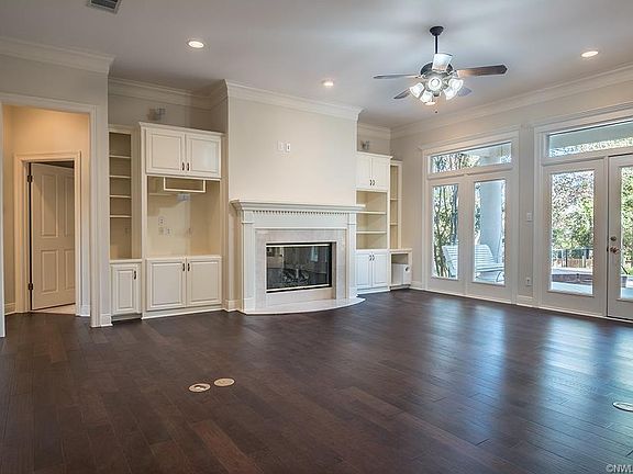 4th image of 10725 Longfellow Trce