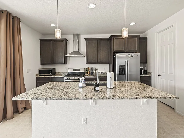 3315 Bella Luna Dr — Photo 17