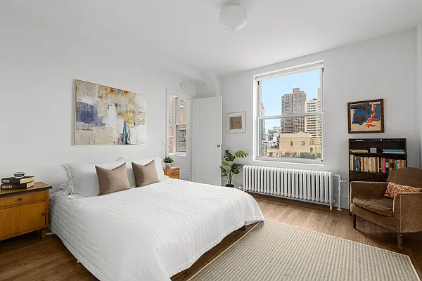 Sold by Compass | media 18