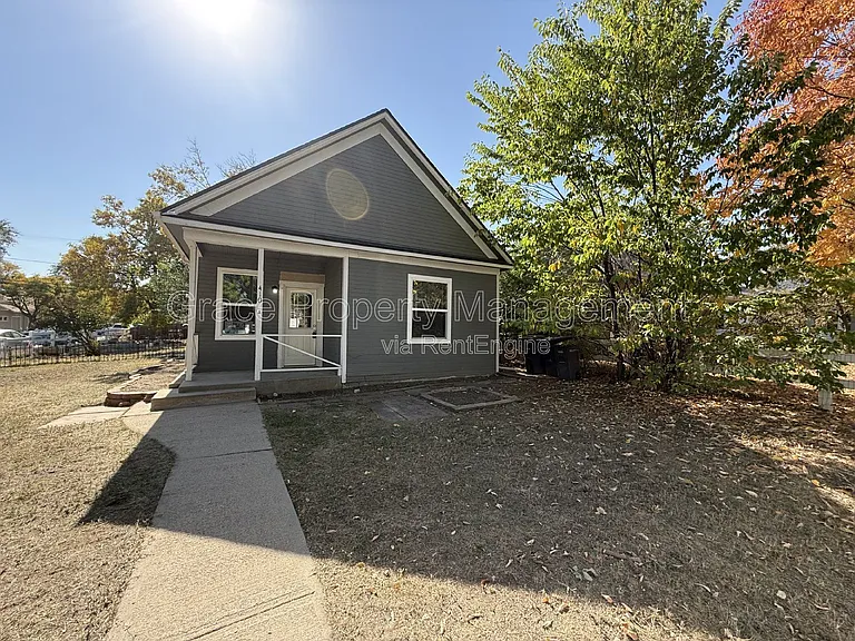 410 E Geneseo St #A — Photo 11