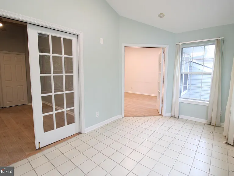 7509 Ashby Ln #N — Photo 17