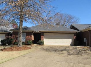 619 Steeplechase Rd, Tuscaloosa, AL 35406