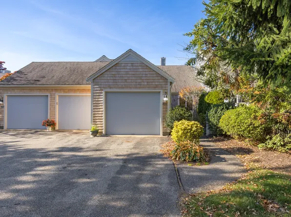 200 Kates Path Village, Yarmouth Port, MA 02675