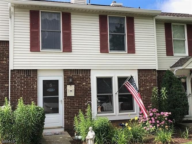 1st image of 8 Liberty Ln #213