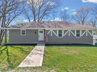 5977 SE 208th St, Holt, MO 64048