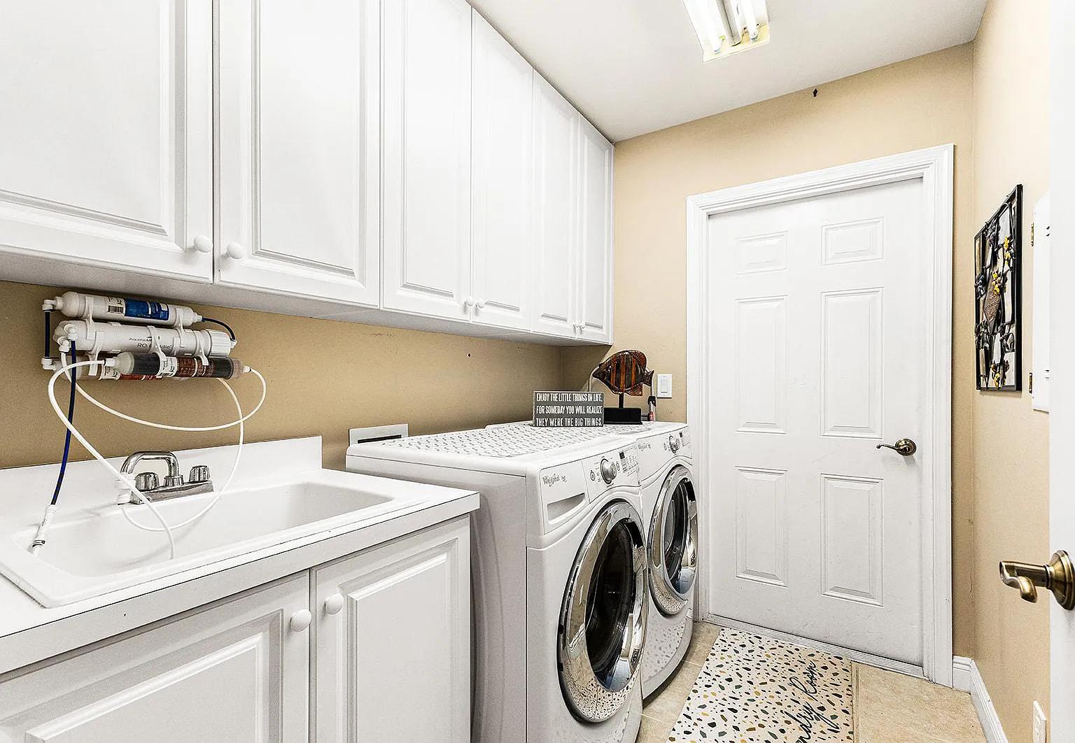 14121 Cambridge Dr — Photo 2