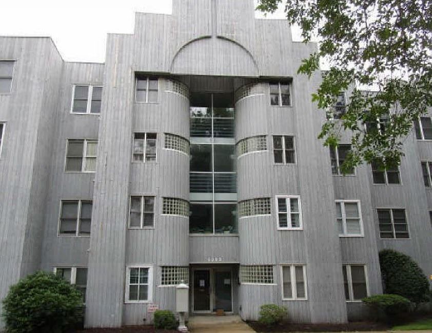 1st image of 5203 Le Parc Dr APT 8