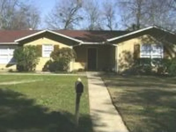 4030 Strathmore Dr, Montgomery, AL 36116