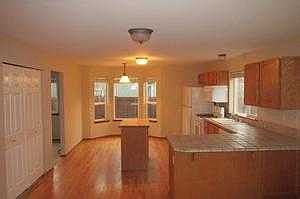 4th image of 4836 N Island Dr E