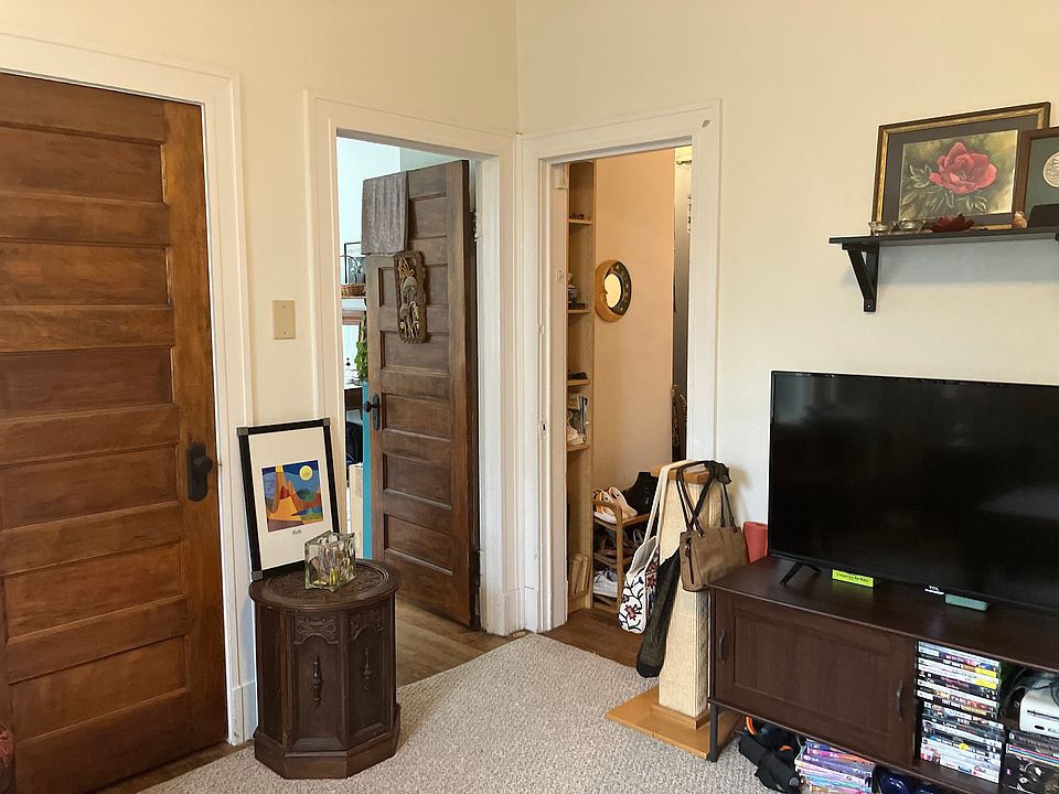 Living room to kitchen.