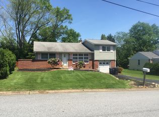 25 Wordsworth Dr, Wilmington, DE 19808