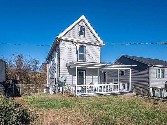 2nd image of 1108 Rockbridge Ave