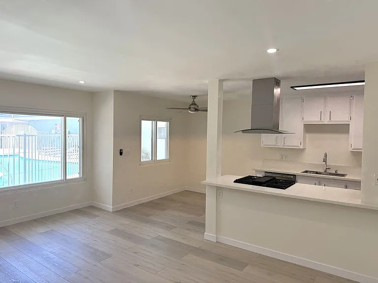 8634 Falmouth Ave — Photo 2