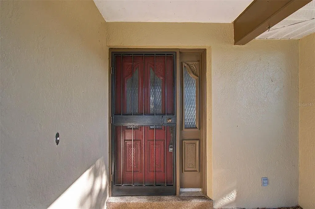 3 bed, 2.0 bath, 1854 sqft, $3,000 — Photo 4