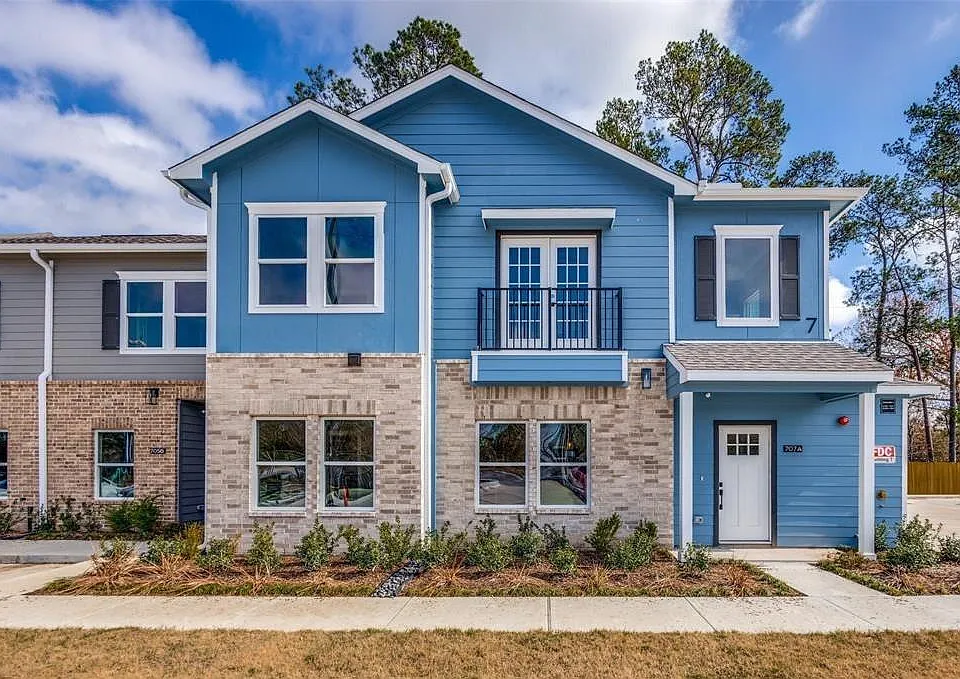 5262 Ella Blvd #707C