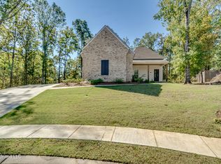 123 Camden Rdg, Madison, MS 39110
