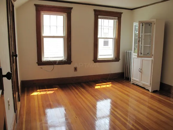 60 Powder House Blvd #60, Somerville, MA 02144