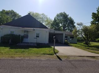 220 N 7th Ave, Columbus, KS 66725