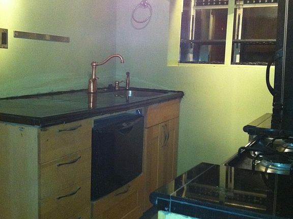 4th image of 2800 Albemarle Dr