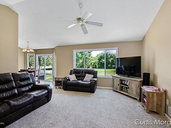 5th image of 228 Minstehr Dr