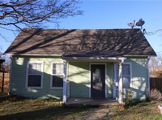 314 W Elm St, Whitewright, TX 75491